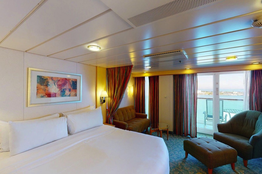 RCI, Mariner, Sunset Junior Suite.jpg